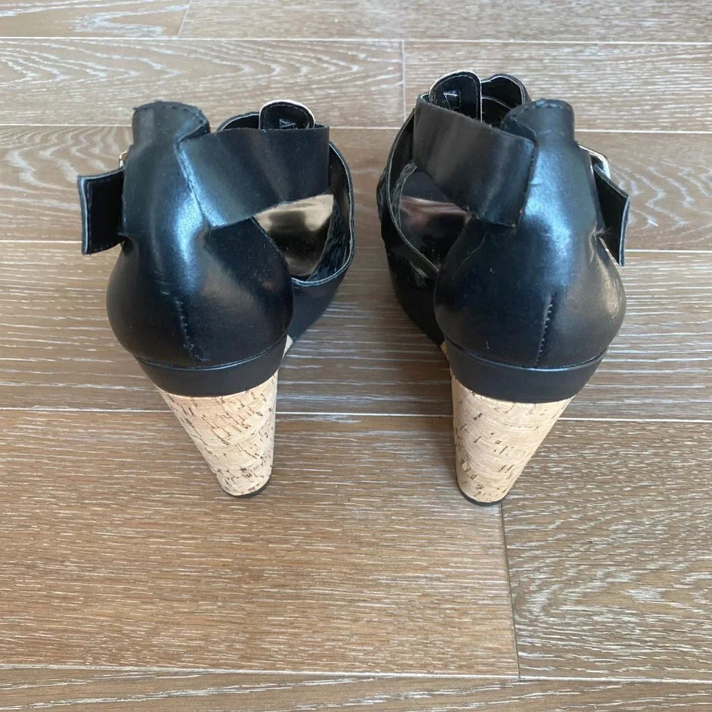 NEW Carlos Santana Zebra Wedge Sandals | 10